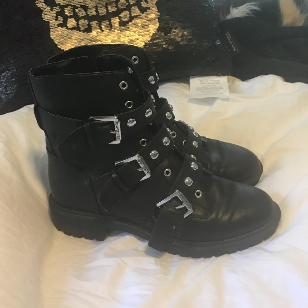 Guess booties for girl